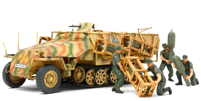 画像: タミヤ 1/48 ドイツ Sd.Kfz.251/1 ハノマークD型"グランドスツーカ"ロケットランチャー装備型【プラモデル】