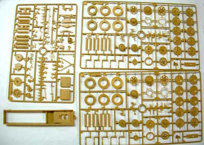 画像: ブロンコモデル 1/35 ドイツ sWSハーフトラック パンツァーベルファー42式15cmロケット砲搭載自走砲