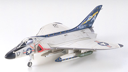 画像1: タミヤ 1/72 ダグラスF4D-1スカイレイ 【プラモデル】 