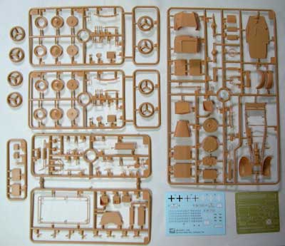 画像: ブロンコモデル 1/35 ドイツ アドラーKfz.14 軽四輪装甲自動車無線機搭載型