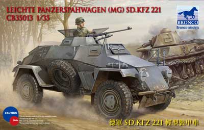 ブロンコモデル 1/35 ドイツ Sd.Kfz.221軽偵察装甲車4x4 機銃搭載型
